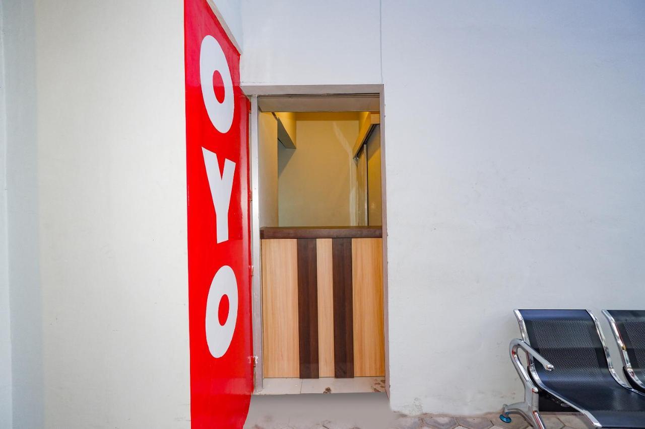 Oyo 2545 Maddava House 2*